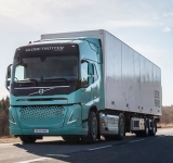 Volvo Trucks prezentuje koncepcyjne elektryczne samochody ciężarowe o dużej ładowności przeznaczone dla branży budowlanej i transportu regionalnego